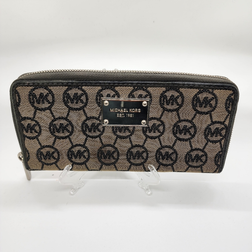 Michael Kors Tan and Black Wallet